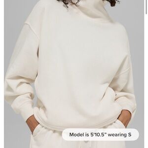ALO Yoga Cream Turtleneck Sweatshirt